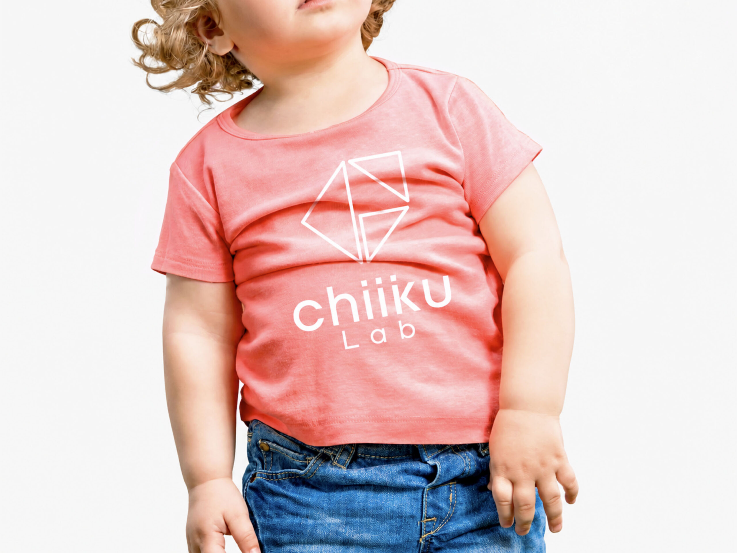 CHIIKU LABのTシャツ